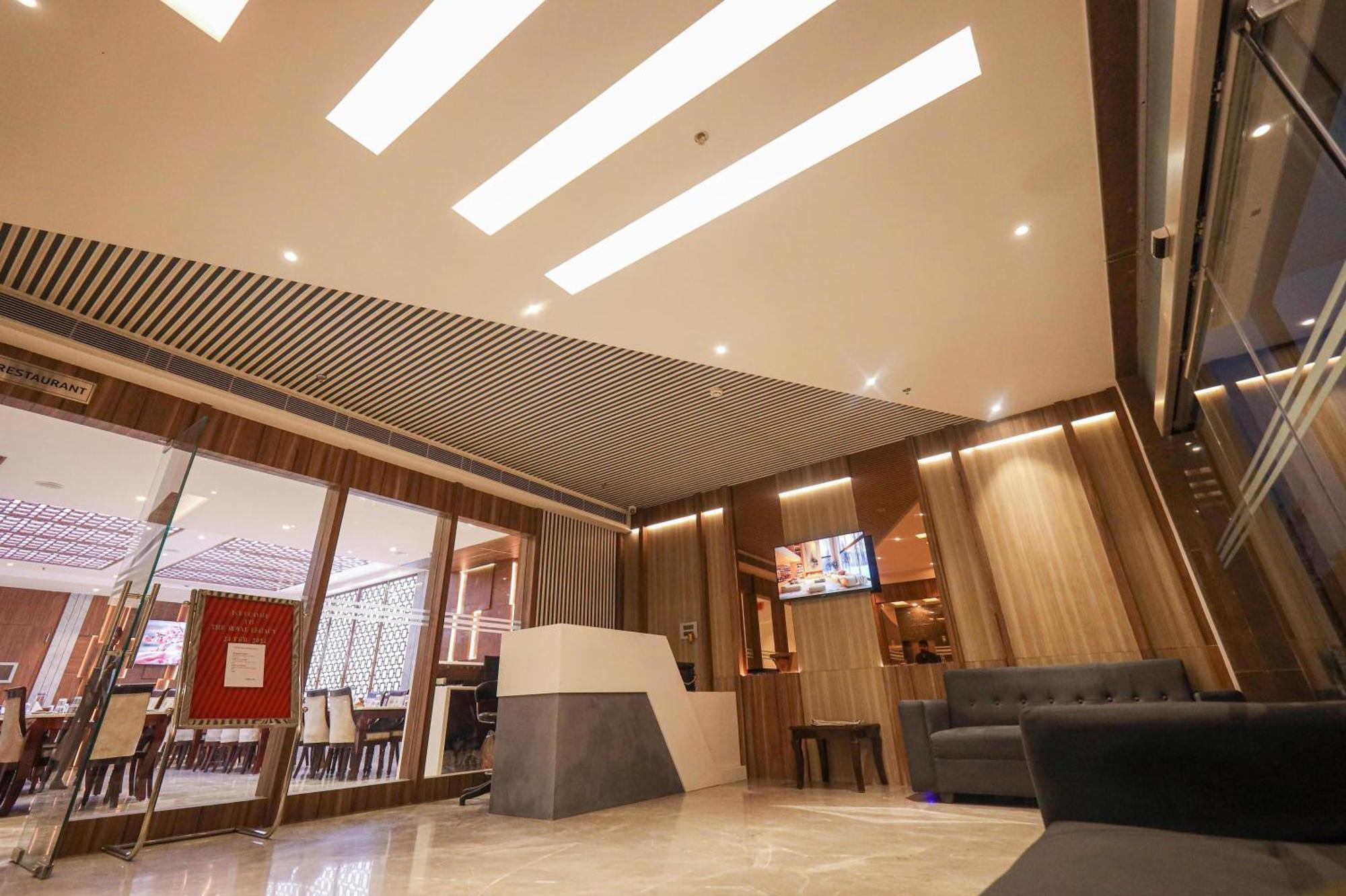 The Royal Legacy Hotel Lucknow Buitenkant foto