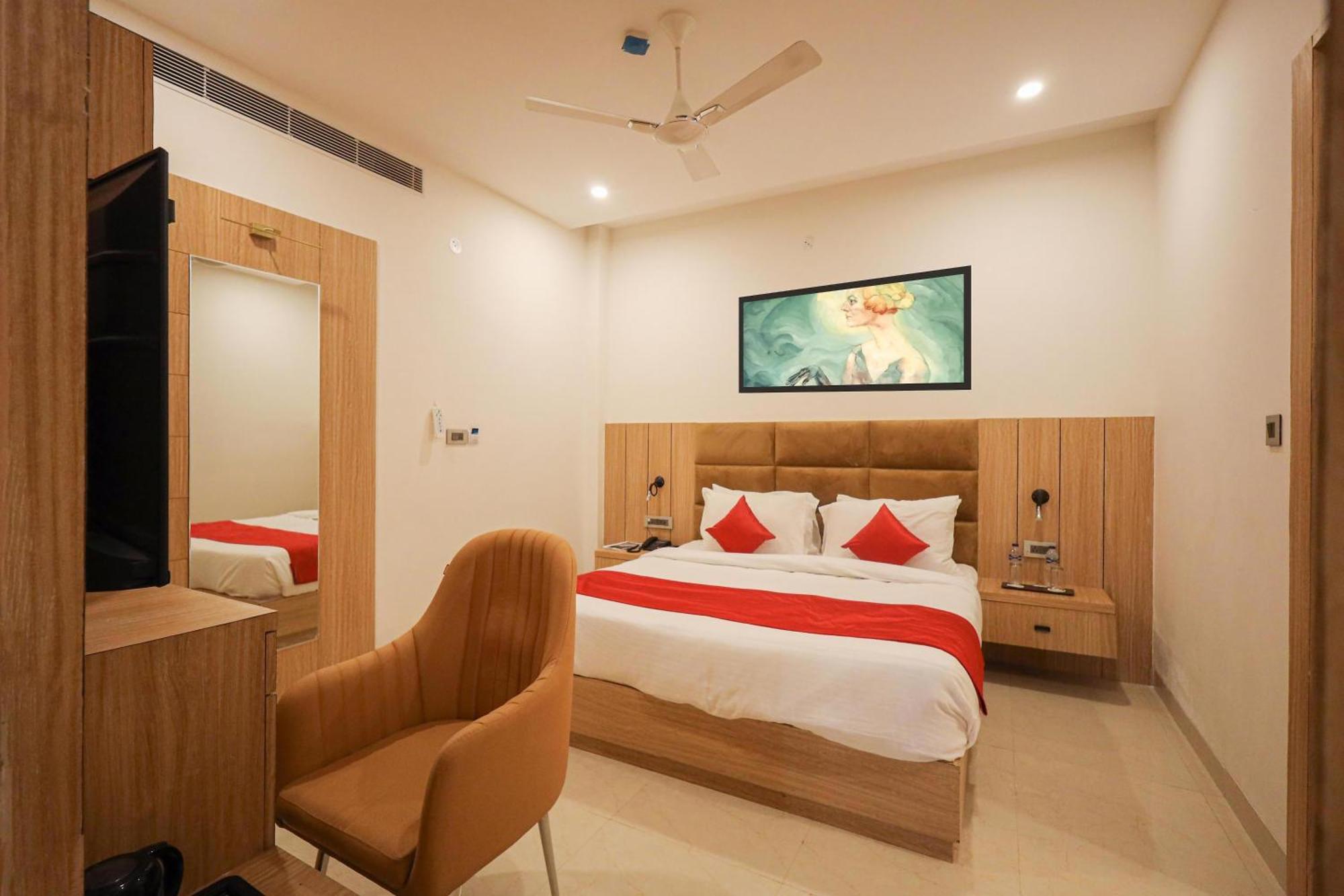 The Royal Legacy Hotel Lucknow Buitenkant foto