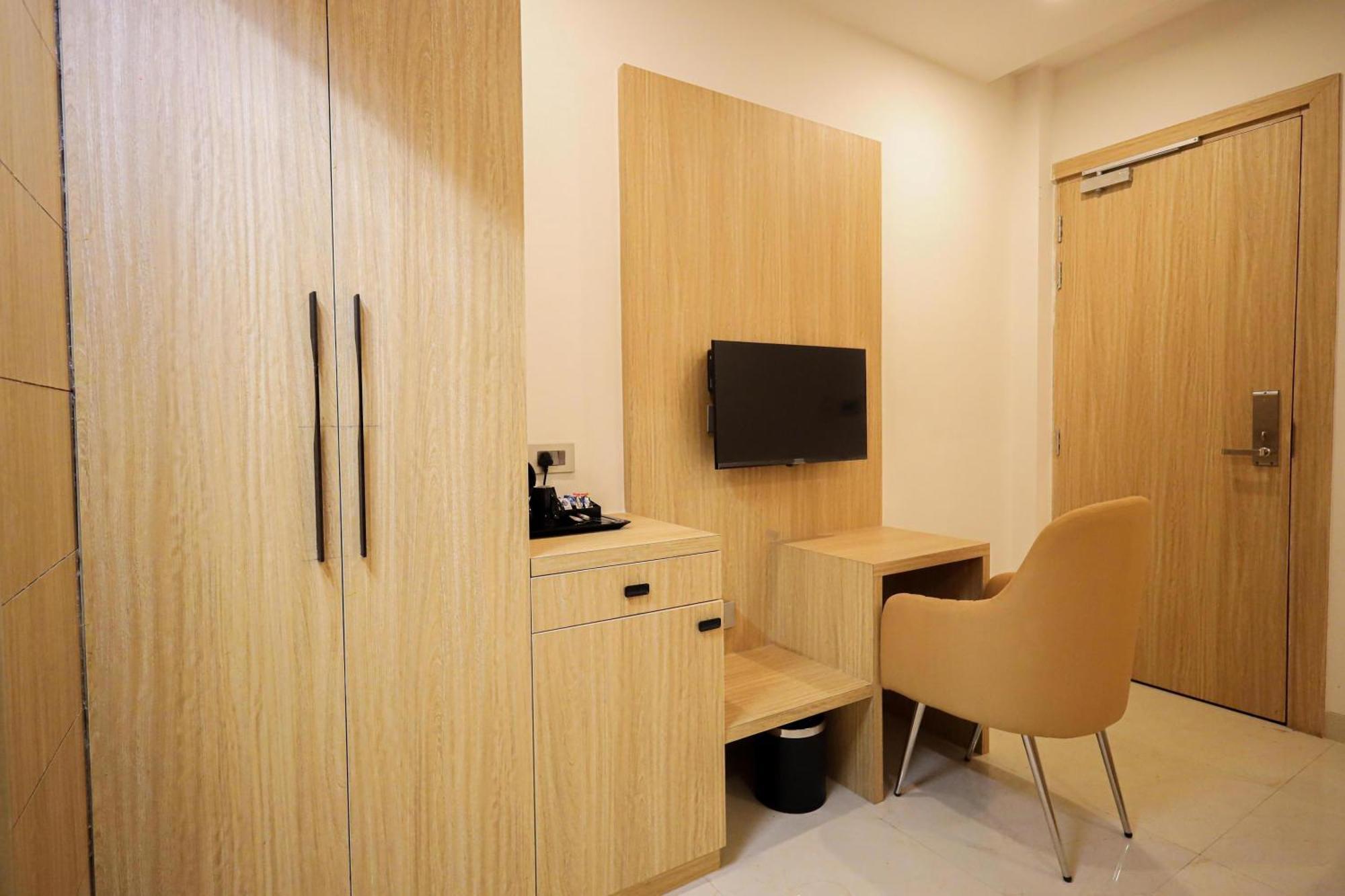 The Royal Legacy Hotel Lucknow Buitenkant foto
