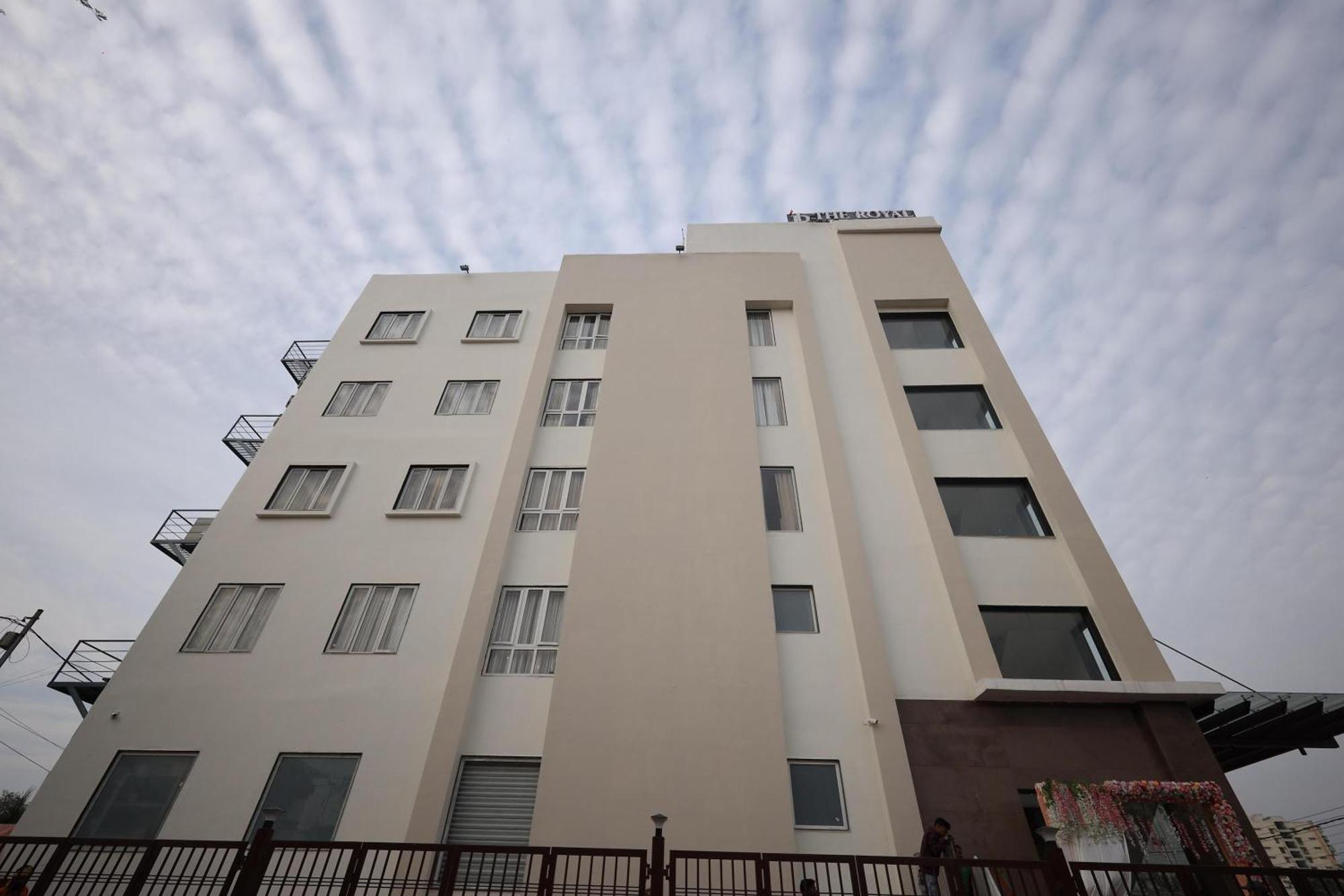 The Royal Legacy Hotel Lucknow Buitenkant foto