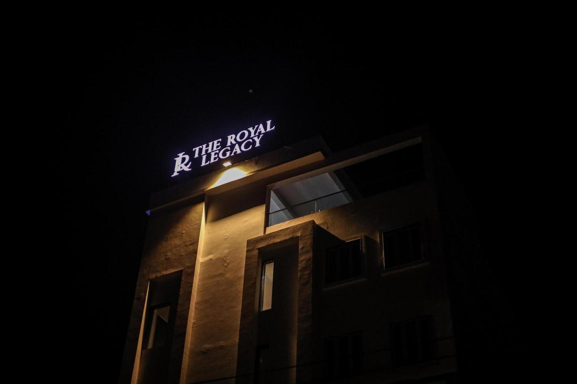 The Royal Legacy Hotel Lucknow Buitenkant foto