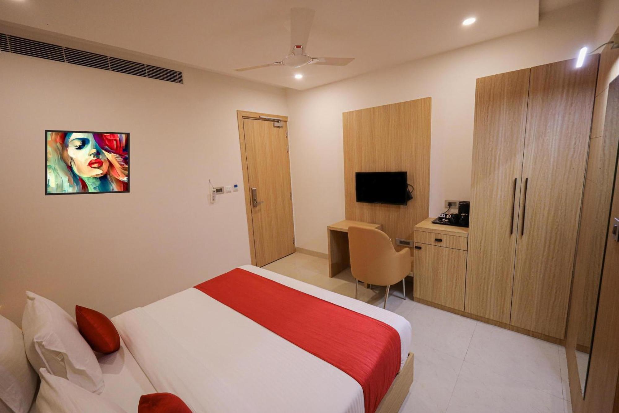 The Royal Legacy Hotel Lucknow Buitenkant foto
